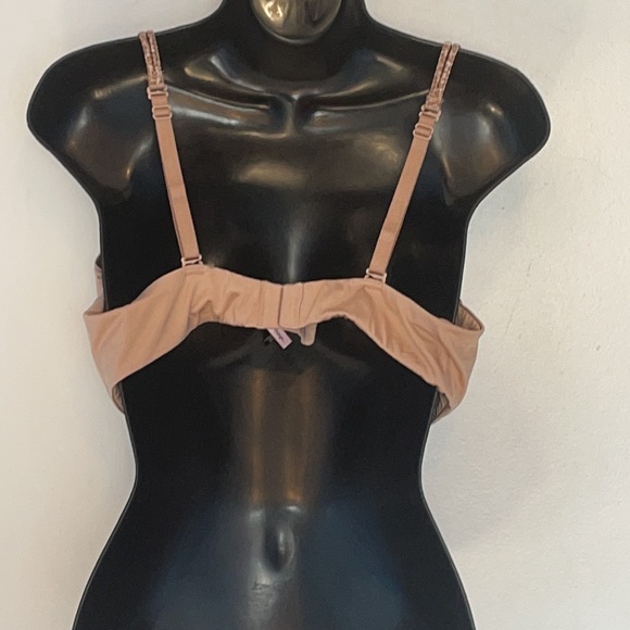 Victoria Secret bra cream size 36D - Picture 11 of 11